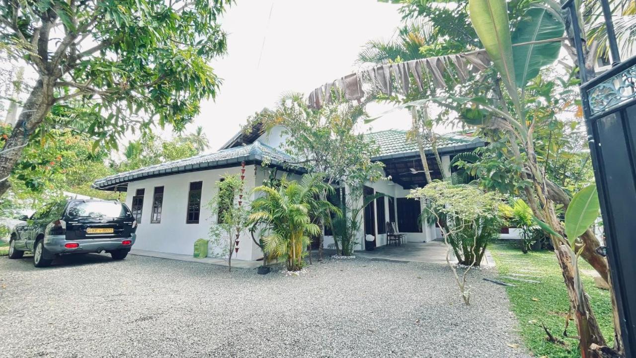 Kiara Sands Banduramulla Exterior photo